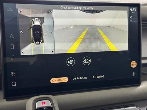 Used 2025 Land Rover Defender 110 image 26