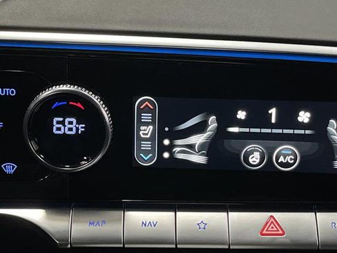 Used 2025 Genesis GV70 2.5T w/ Sport Prestige Package image 8