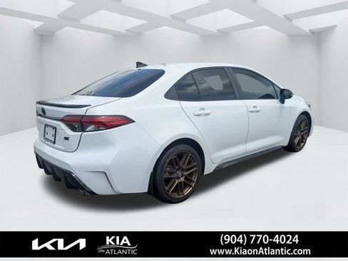 Used 2024 Toyota Corolla Sedan w/ SE Convenience Package FWD image 3
