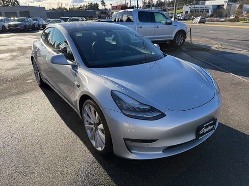 Used 2018 Tesla Model 3 Long Range image 10