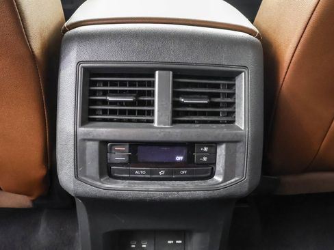 Used 2023 Volkswagen Atlas SE image 36