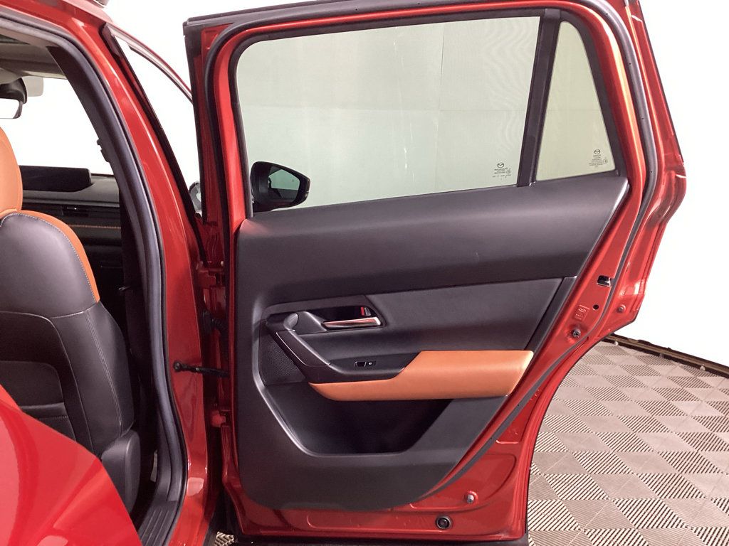 Certified 2025 MAZDA CX-50 2.5 Turbo w/ Weather Package AWD/4WD image 11