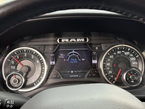 Used 2021 RAM 1500 Laramie AWD/4WD image 32