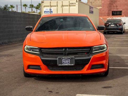 Used 2017 Dodge Charger SE w/ Blacktop Package RWD image 8