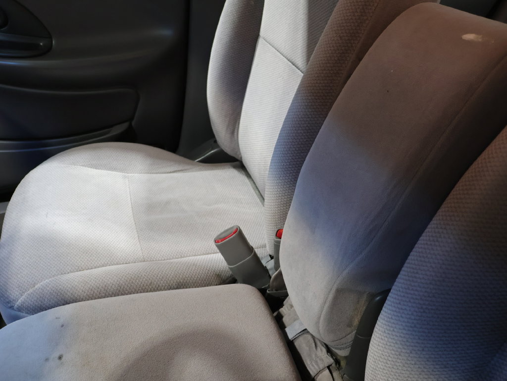 Used 1999 Ford Taurus SE FWD image 24