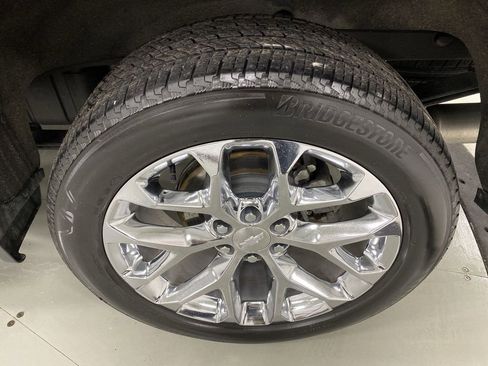 Used 2019 Chevrolet Silverado 1500 LTZ w/ LTZ Premium Package AWD/4WD image 10
