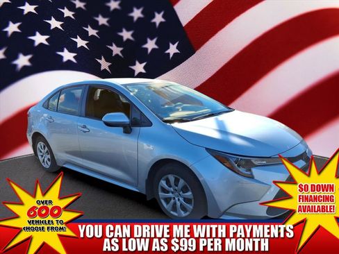 Certified 2022 Toyota Corolla LE image 1