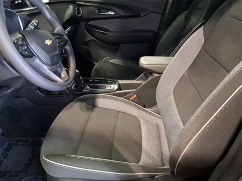 Used 2023 Chevrolet TrailBlazer LT image 10