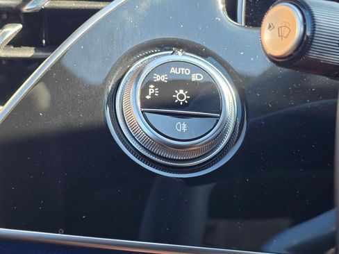 Used 2026 Mercedes-Benz E 350 4MATIC Sedan image 40