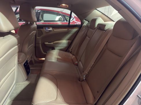 Used 2014 Chrysler 300 C w/ Harman/Kardon Audio Group AWD/4WD image 29
