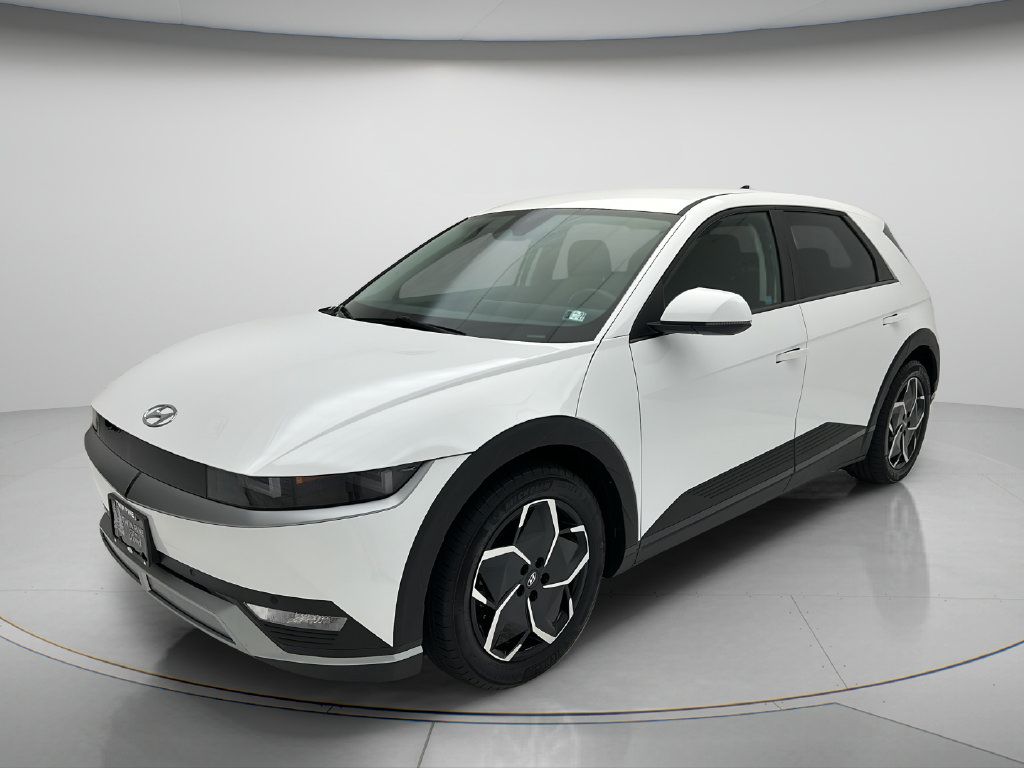 Used 2024 Hyundai Ioniq 5 SEL AWD/4WD image 3