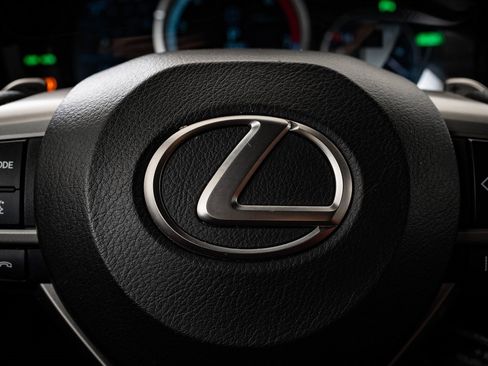 Used 2017 Lexus RX 450h AWD image 33