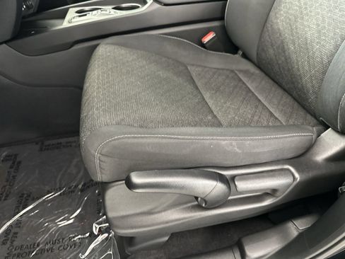 Used 2025 Honda Ridgeline Sport image 12