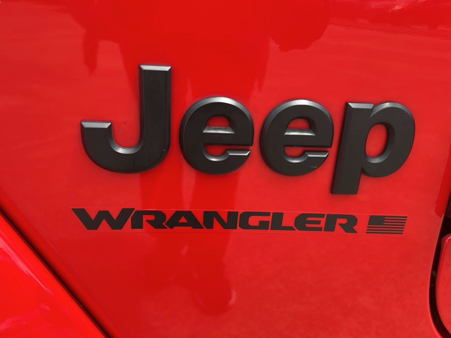 Used 2023 Jeep Wrangler Unlimited Sahara AWD/4WD image 32