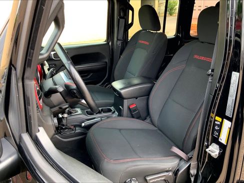 Used 2021 Jeep Wrangler Unlimited Rubicon AWD/4WD image 10