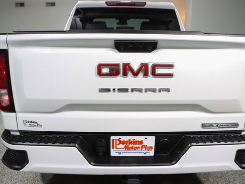 Used 2023 GMC Sierra 1500 Elevation AWD/4WD image 9