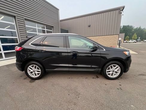 Used 2023 Ford Edge SEL w/ Convenience Package AWD/4WD image 4