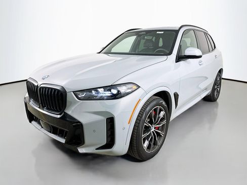 New 2026 BMW X5 xDrive40i w/ M Sport Package AWD/4WD image 1