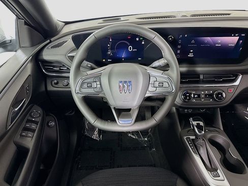 Used 2025 Buick Envista Preferred w/ Convenience I Package image 24