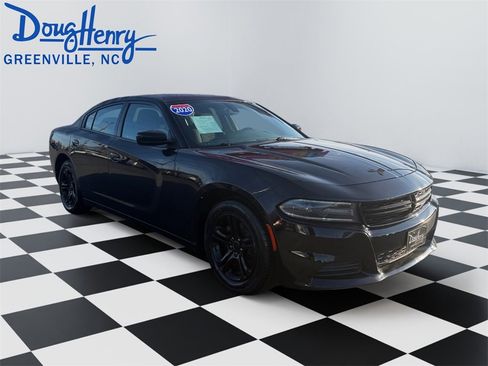 Used 2020 Dodge Charger SXT image 7