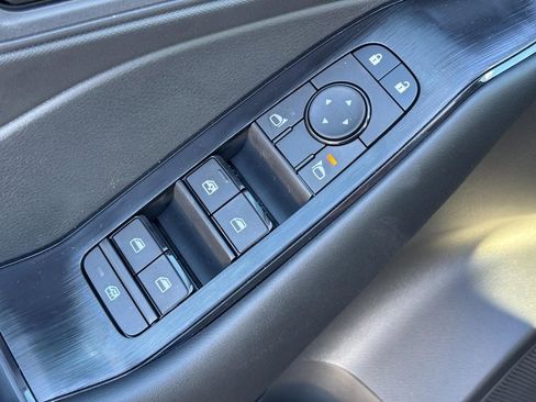 New 2026 Nissan Rogue S image 18