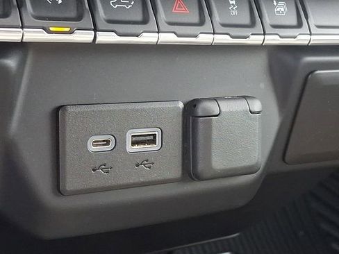 Used 2019 Chevrolet Silverado 1500 LT w/ All-Star Edition image 22