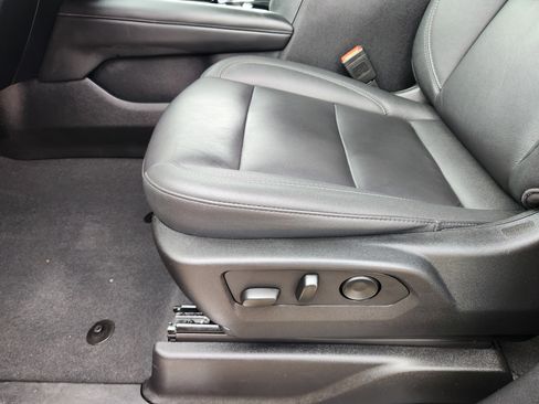 Certified 2025 Chevrolet Tahoe LT image 24