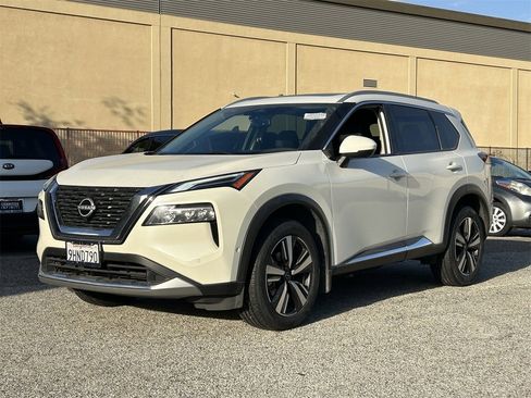 Certified 2023 Nissan Rogue Platinum image 2