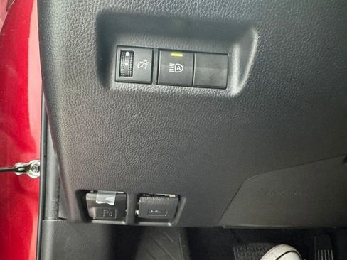 Used 2023 Toyota RAV4 LE image 35