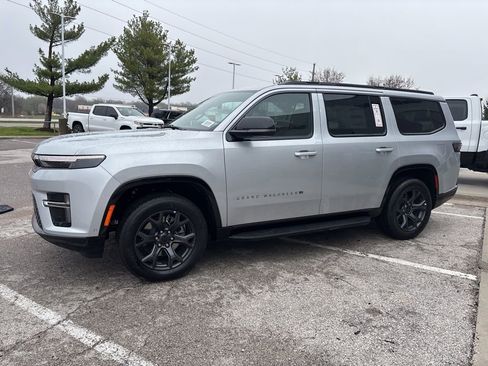 New 2026 Jeep Grand Wagoneer Limited AWD/4WD image 16