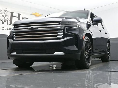 Used 2023 Chevrolet Tahoe High Country image 4