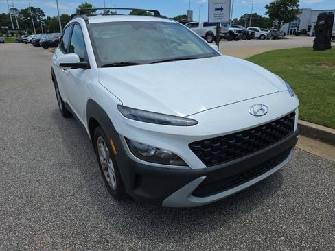 Used 2023 Hyundai Kona SEL AWD/4WD image 8