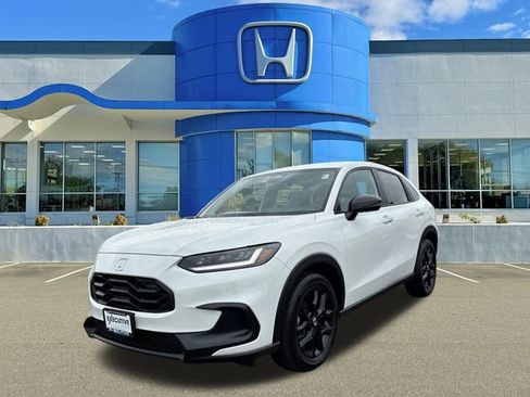 Used 2025 Honda HR-V Sport image 5
