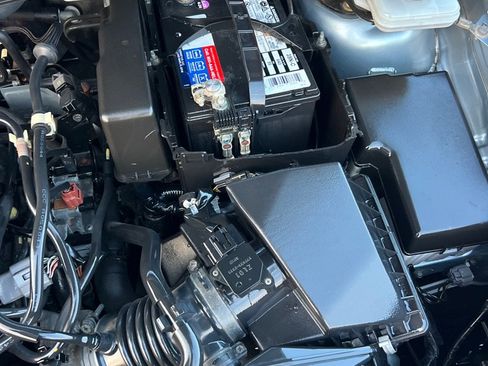 Used 2013 MAZDA MAZDA5 Touring image 38