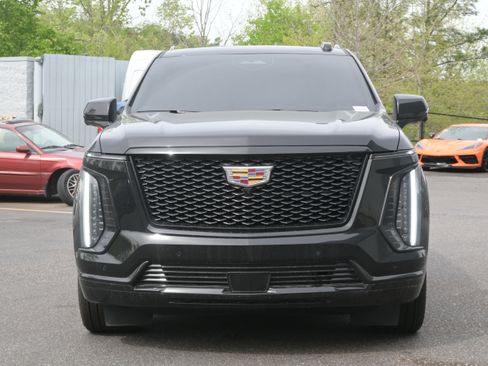 Used 2026 Cadillac Escalade Sport w/ Touring Package image 3