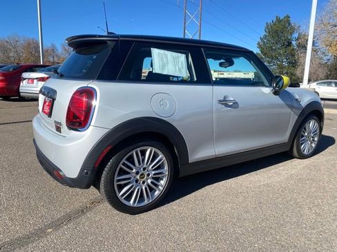 Used 2021 MINI Cooper SE w/ 6.5" Touchscreen Package image 5