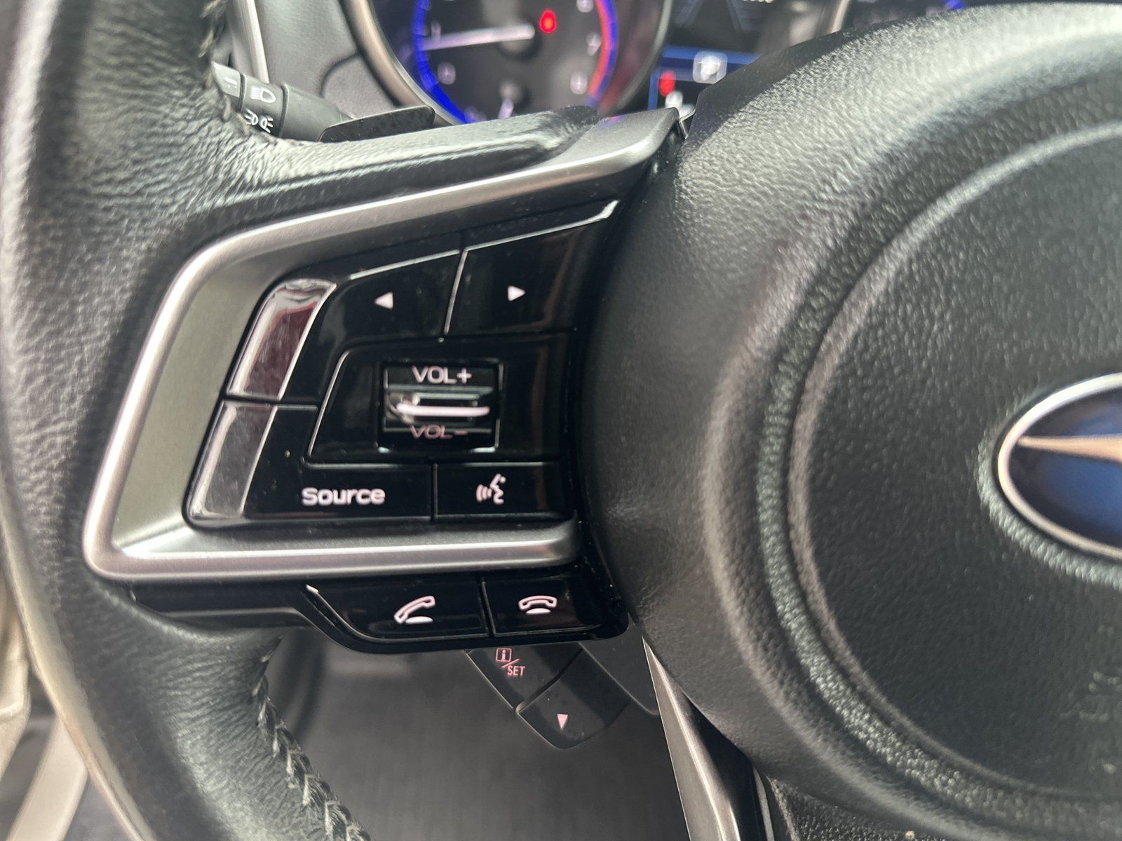 Used 2018 Subaru Outback 2.5i Limited AWD/4WD image 13
