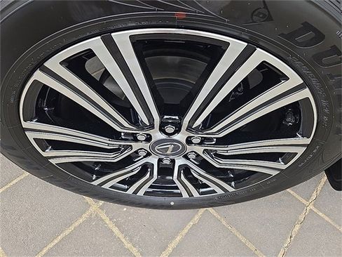 New 2025 Lexus LX 600 4WD w/ Luxury Package image 7