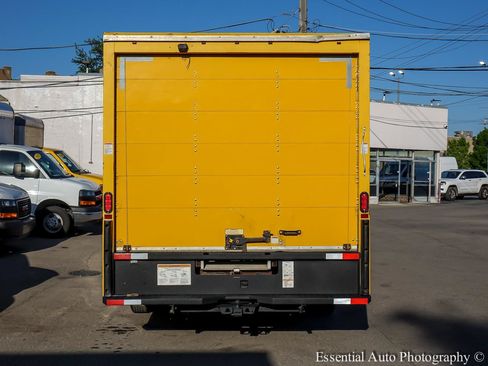 Used 2019 Ford E-350 and Econoline 350 Super Duty RWD image 5