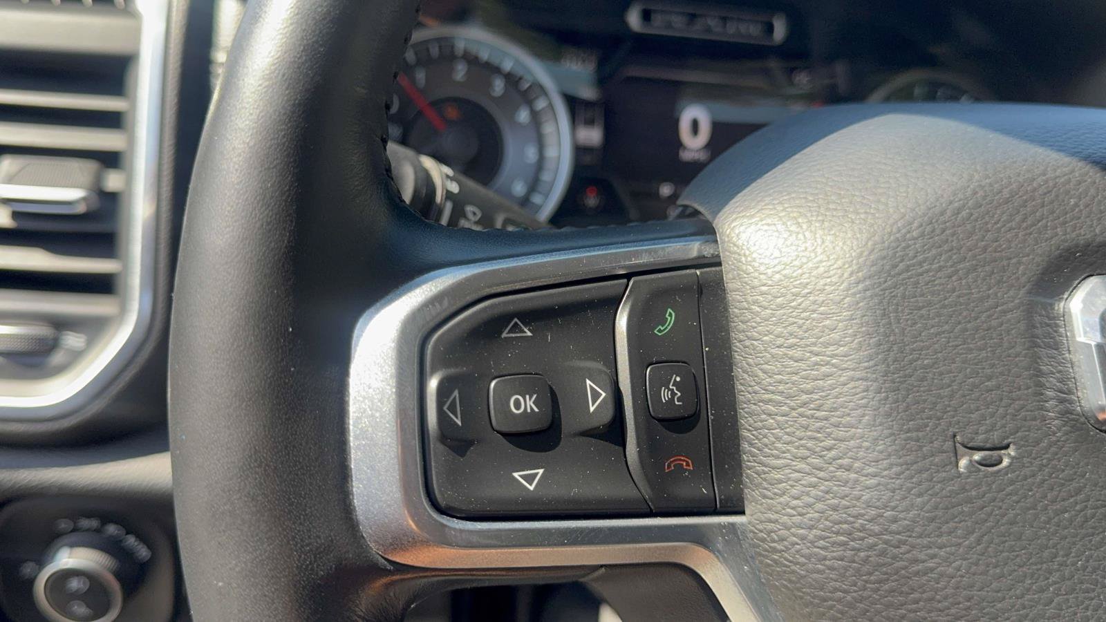 Used 2020 RAM 1500 Laramie AWD/4WD image 19