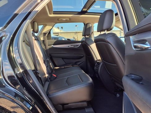 Used 2019 Cadillac XT5 Premium Luxury w/ Driver Assist Package image 33