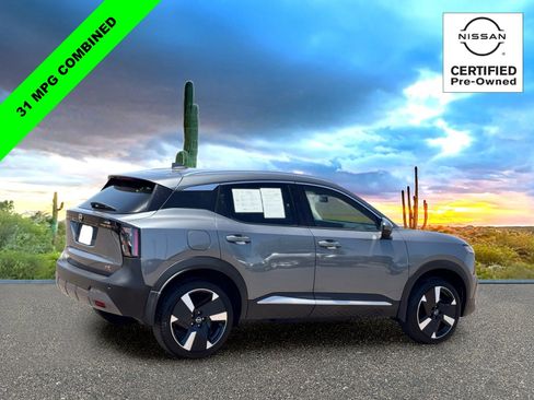 Certified 2025 Nissan Kicks SR FWD image 5