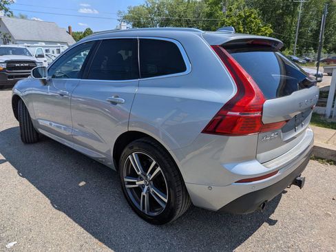 Used 2018 Volvo XC60 T6 Momentum w/ Convenience Package AWD/4WD image 4