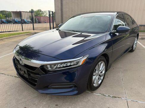 Used 2018 Honda Accord LX image 2