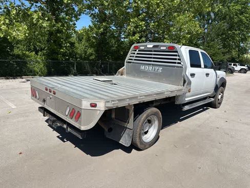 Used 2024 RAM 5500 Tradesman w/ Chrome Appearance Group AWD/4WD image 15