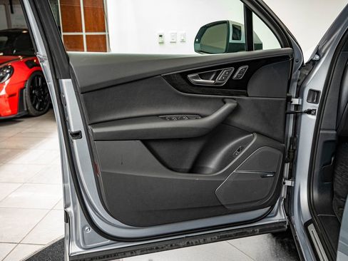 Used 2019 Audi Q7 3.0T Prestige w/ Prestige Package AWD/4WD image 19