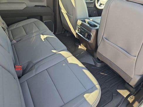 New 2026 GMC Sierra 1500 SLT w/ SLT Premium Package AWD/4WD image 10