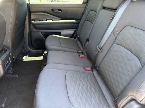 Used 2026 Nissan Pathfinder S AWD/4WD image 28
