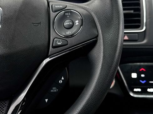 Used 2022 Honda HR-V EX image 31