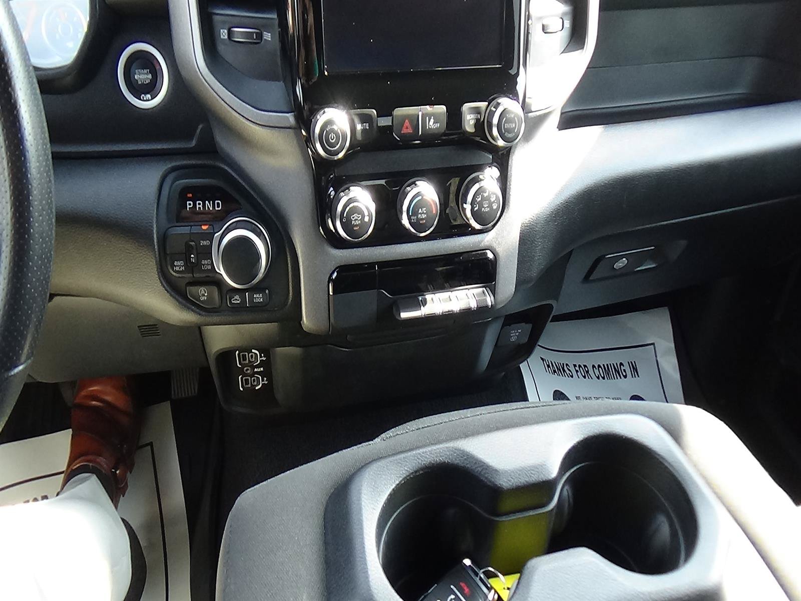 Used 2025 RAM 1500 Warlock AWD/4WD image 25